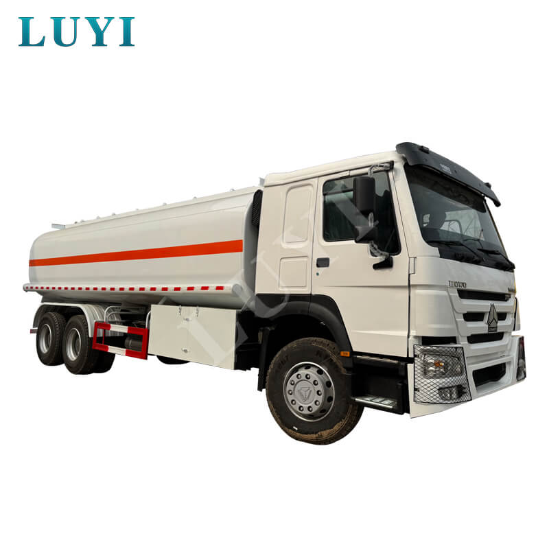 6X4 HOWO 8-compartment Oil Tank Transport Truck