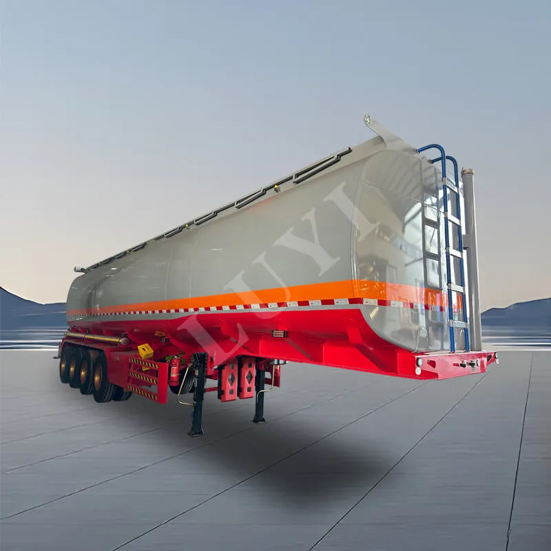 4-axle fuel tanker truck