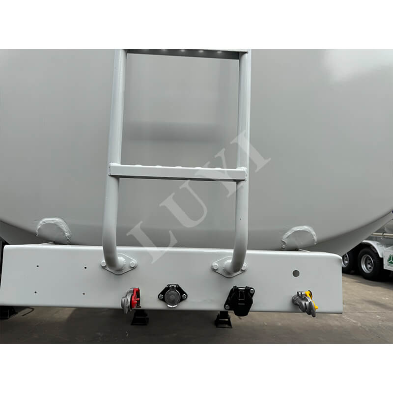 3-axle fuel tanker semi-trailer
