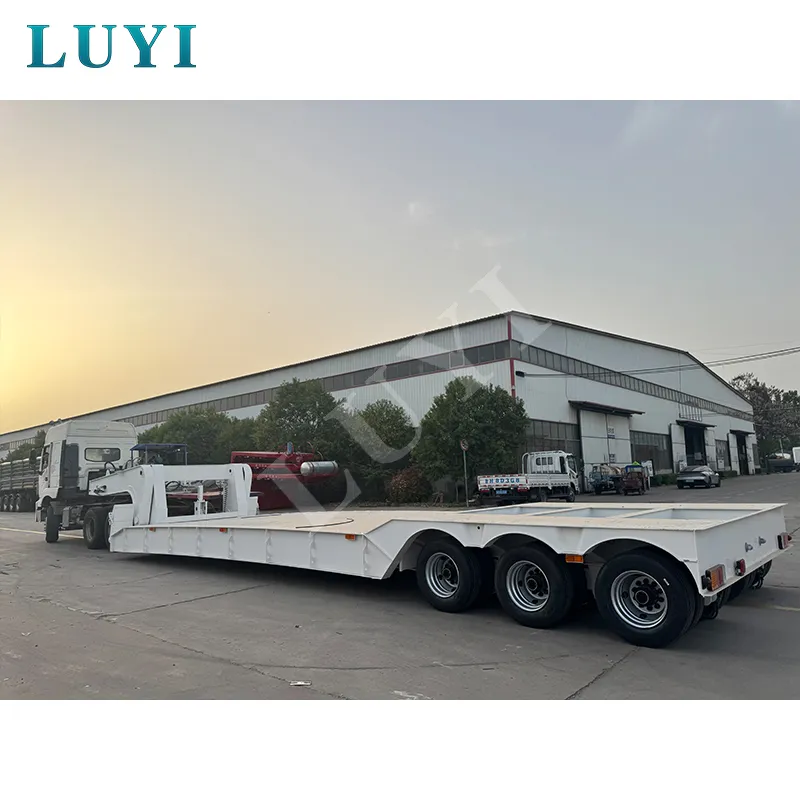 3‑line 6‑axle low‑bed flatbed semi‑trailer