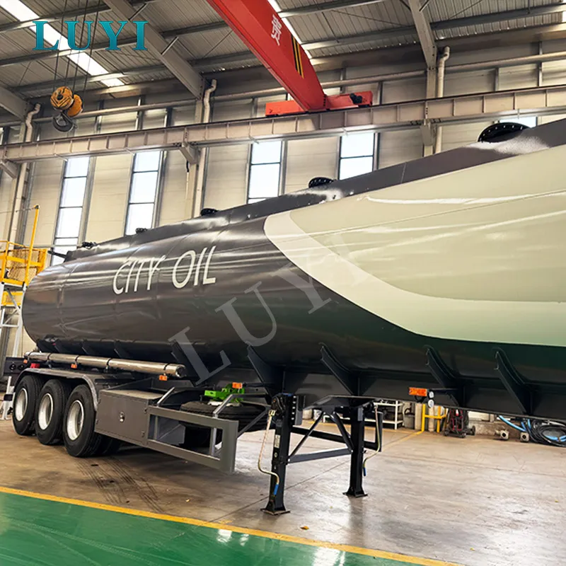 40,000-liter gray oil tanker